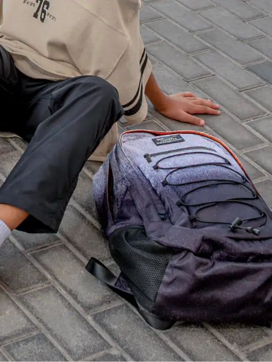 How to clean lunch bags and backpacks fast (odour removal)