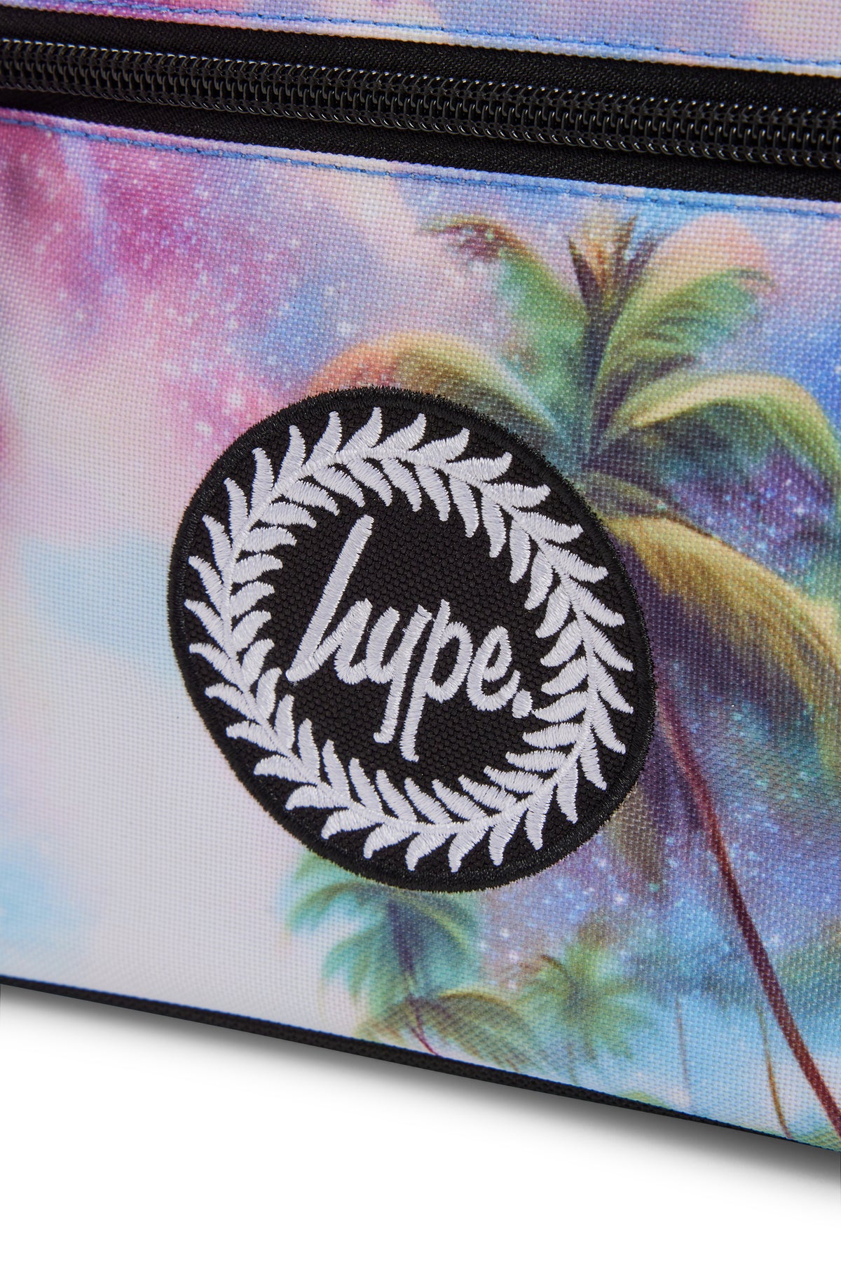 Hype Tropic Space insulated lunch bag — dimensions and size reference for school use