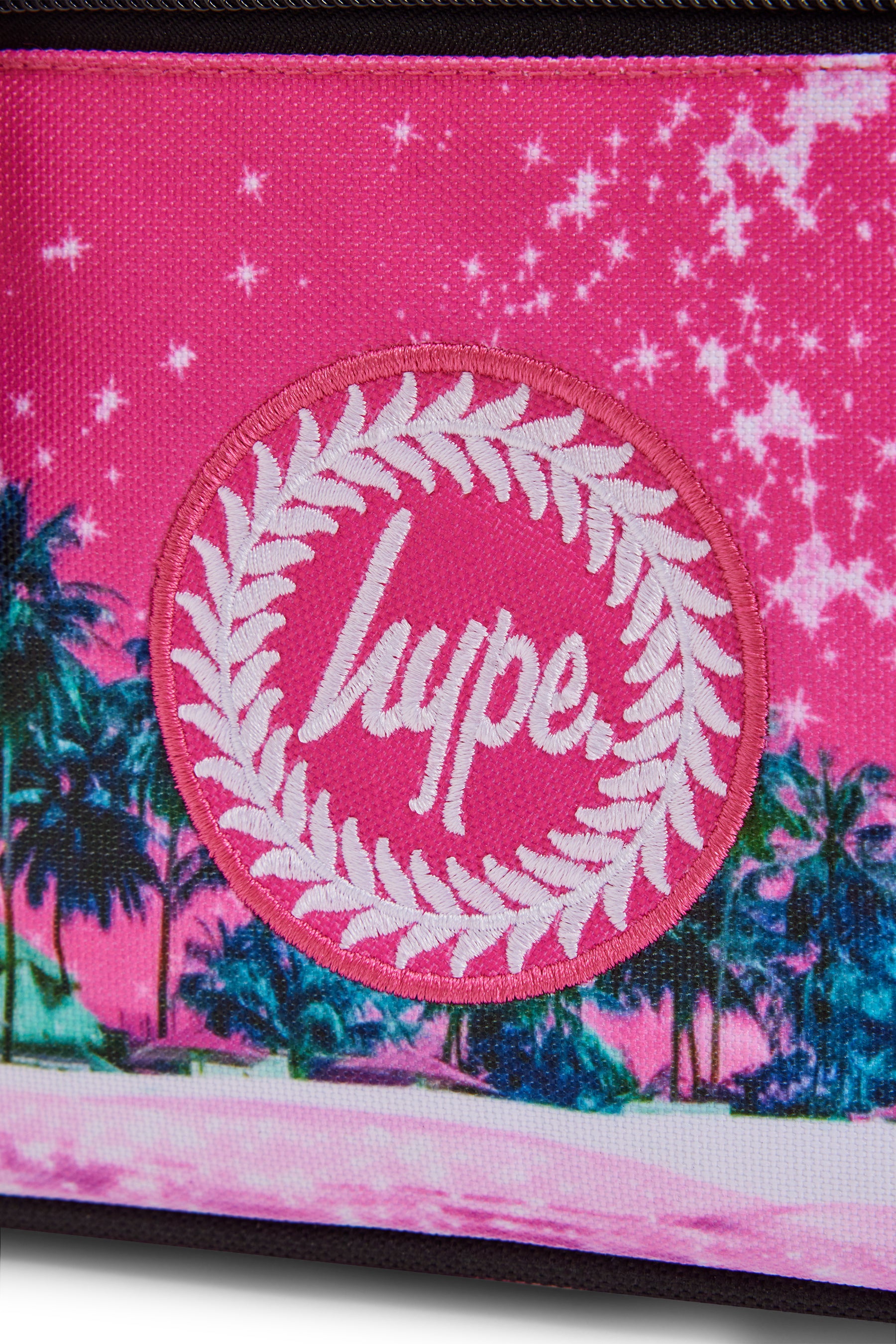 Hype Pink Palms insulated lunch bag — dimensions and size reference for school use