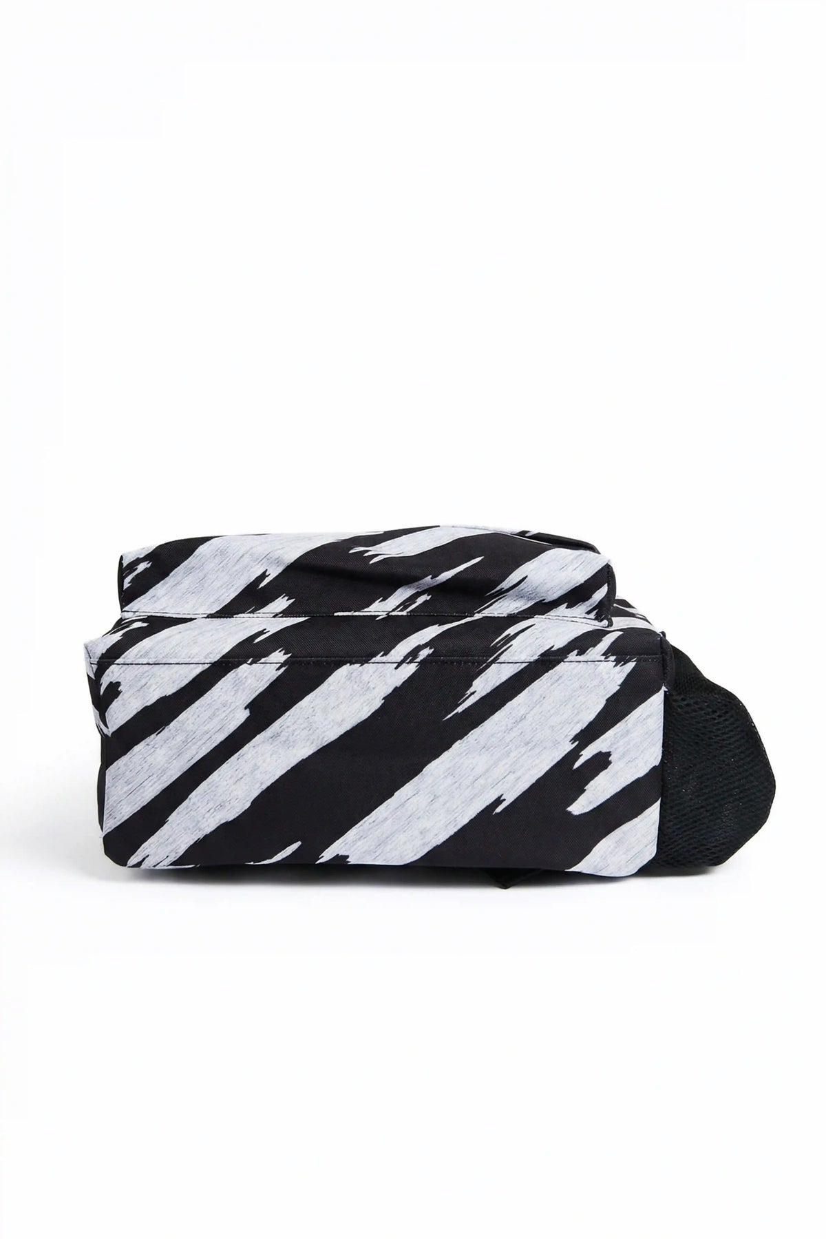 Backpack Iconic Black Angles