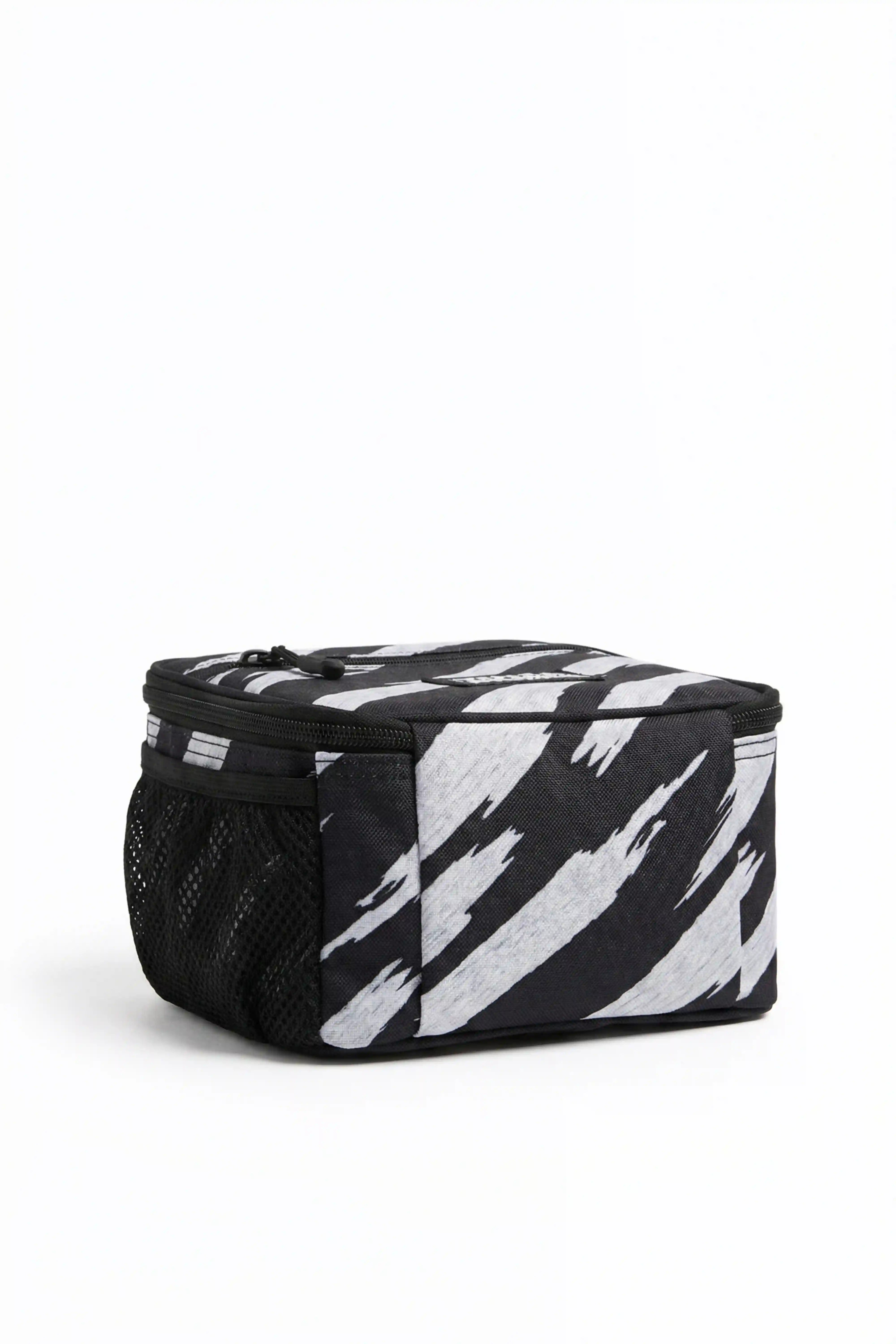 BLACK ANGLES  LUNCH BAG