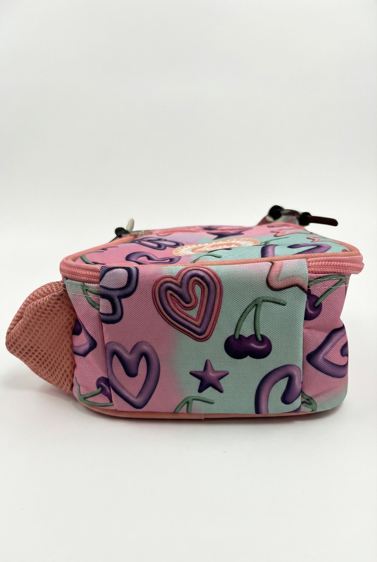 Hype Pastel Toy Chest insulated lunch bag — dimensions and size reference for school use